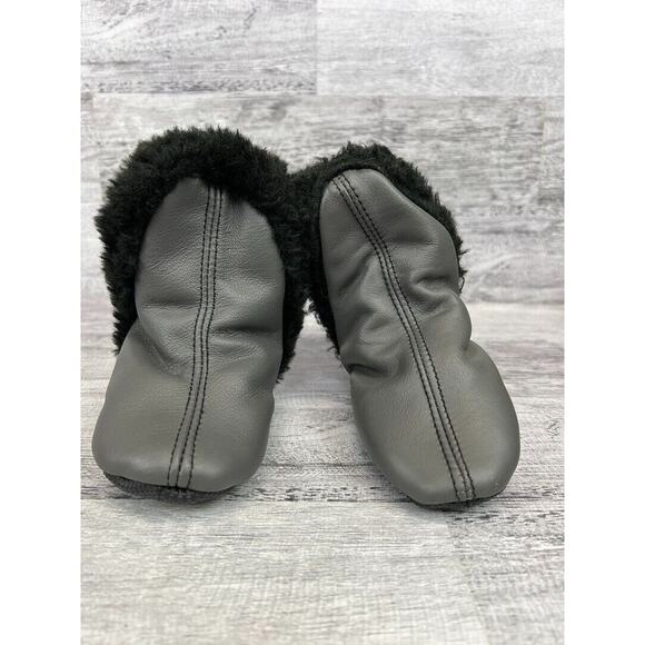 Toddler Faux Fur-Lined Faux Leather Booties Size 7-8 - Picture 2 of 8